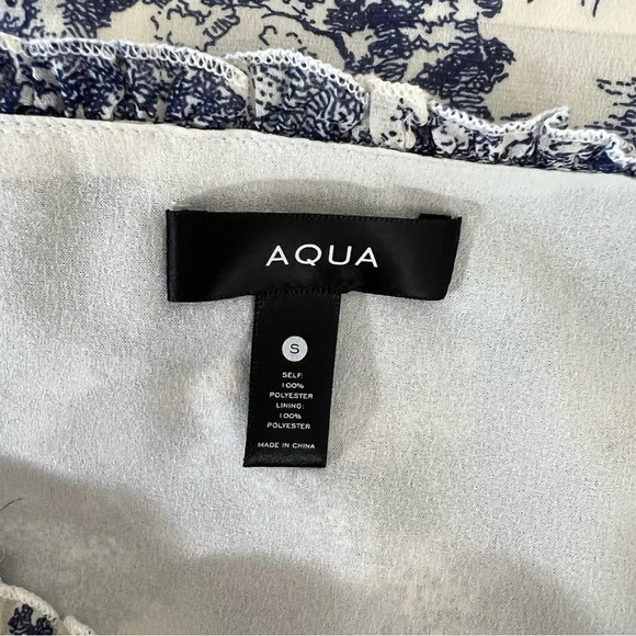 Aqua Blouse Size Small Off White and Blue Jungle Scene Tiger Trees Ruffle Trim - Picture 7 of 7